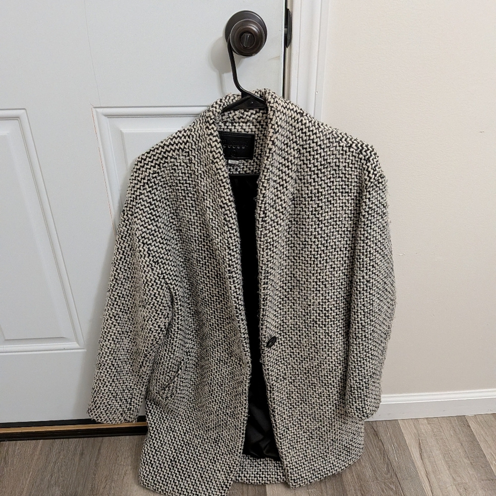 Blank NYC Black and White Houndstooth Coat